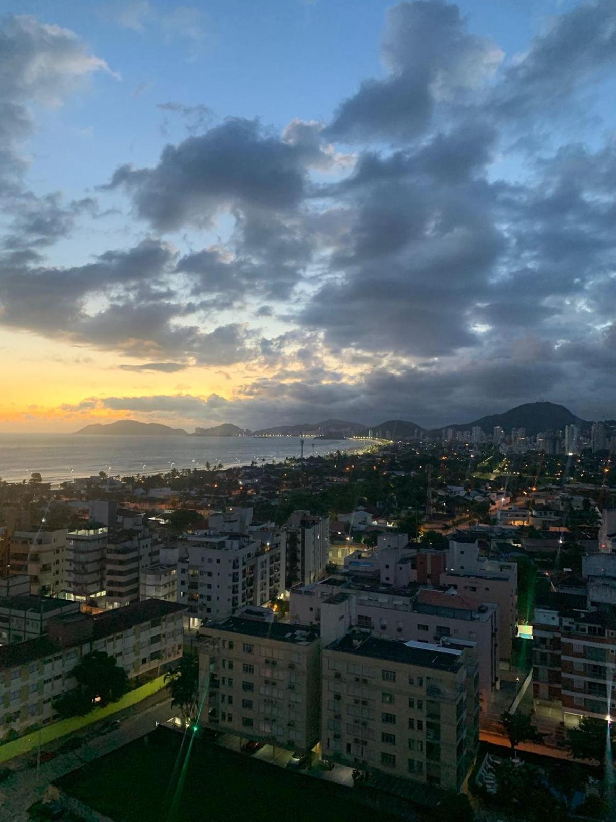 Vista Para Mar!!! Lazer Completo A Poucos Passos Da Praia 과루자 외부 사진